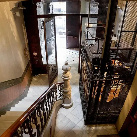 Cami Gallery Guest house 3*